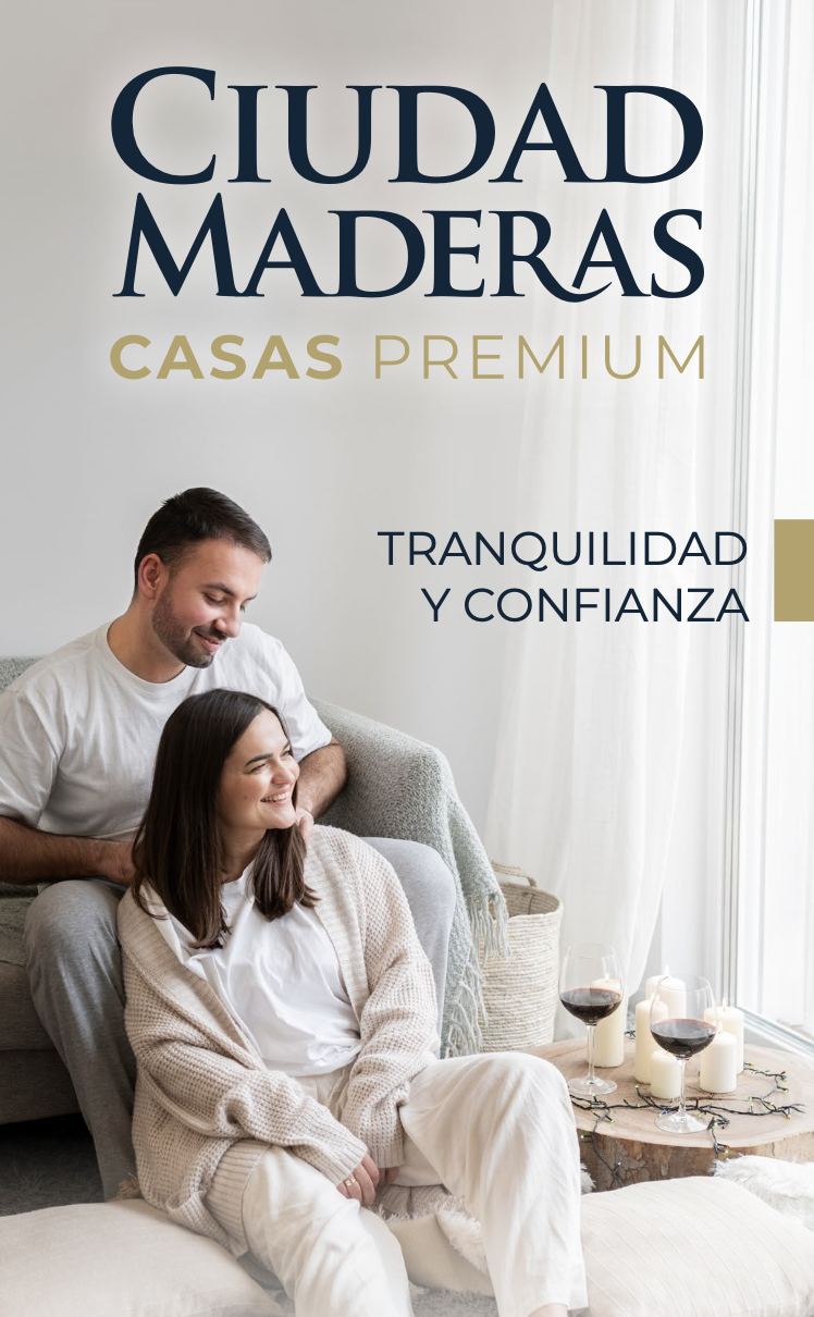 Pareja feliz en su nuevo hogar Ciudad Maderas